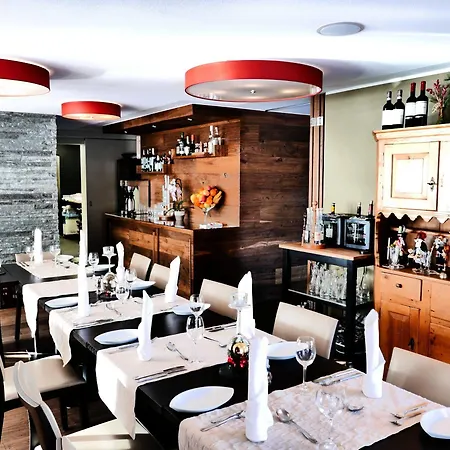 Hotel Pazzola 3*