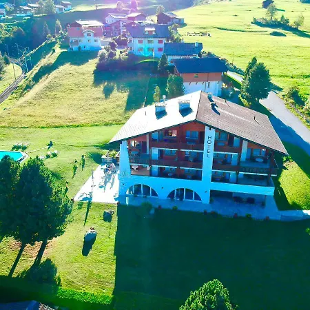 Pazzola Hotel