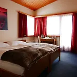Pazzola Hotel